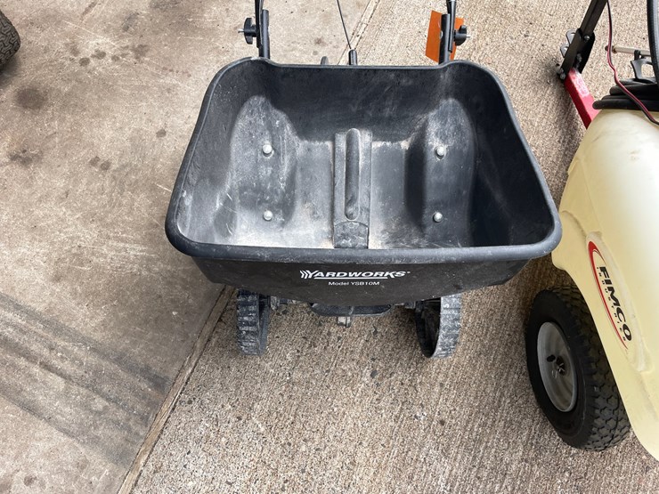#7039-•-yard-spreader-and-fimco-sprayer-image-8