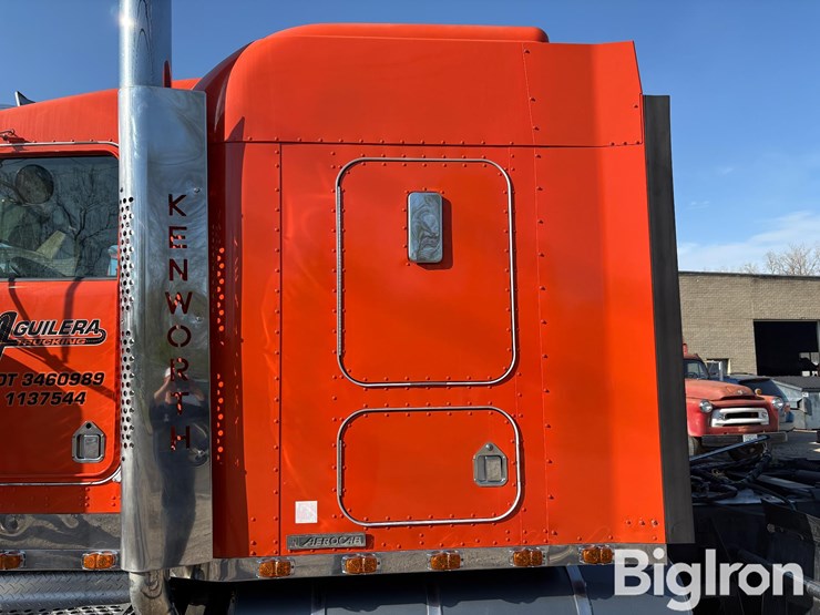 2001-kenworth-w900-image-19