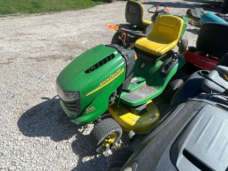 john-deere-l110-image-1