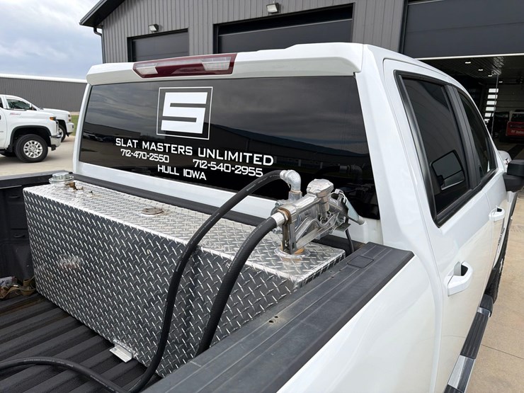 2021-chevrolet-2500hd-image-29