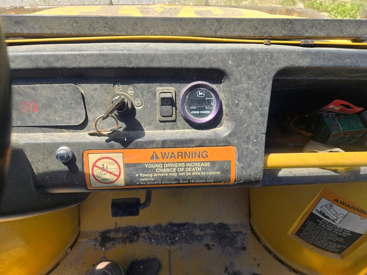 #24312-•-caterpillar-worksite-6x4-image-30