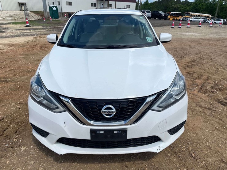 2017-nissan-sentra-4-door-sedan-(130,684-miles)-image-5