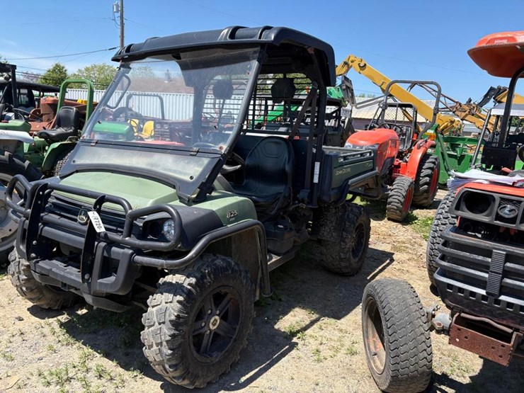 john-deere-825-image-2