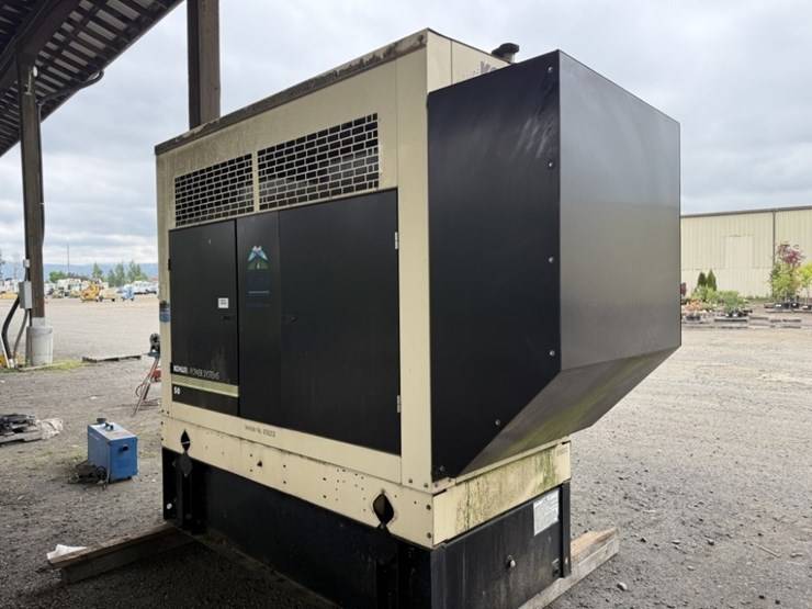2004-john-deere-4045t-image-3