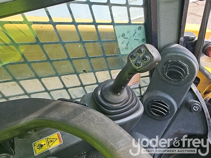 2019-caterpillar-289d-image-36