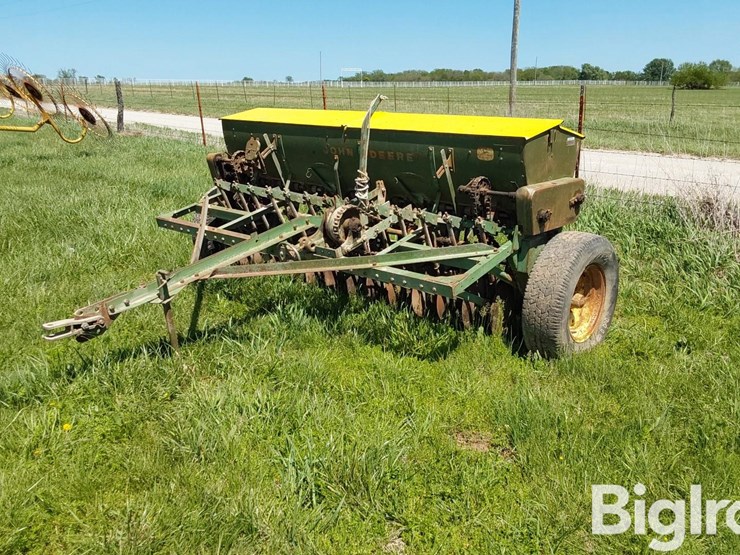 john-deere-fb-image-1