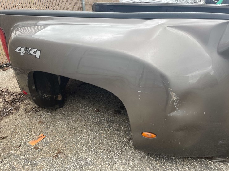 #9072-•-08-12-gmc-dually-box-(o6)-image-10