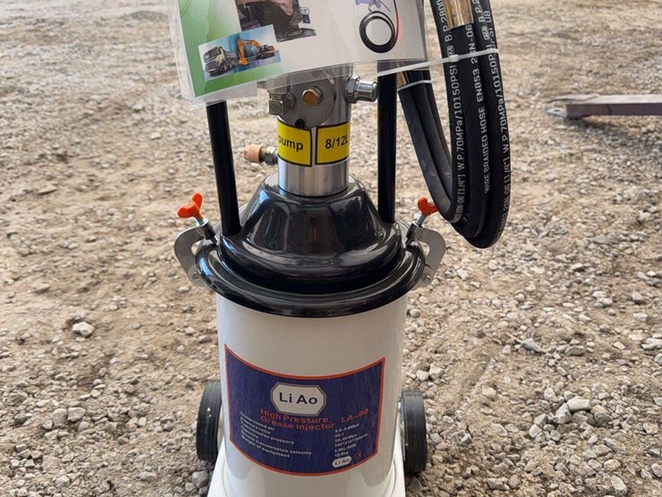 17-gallon-pneumatic-grease-pump-image-1