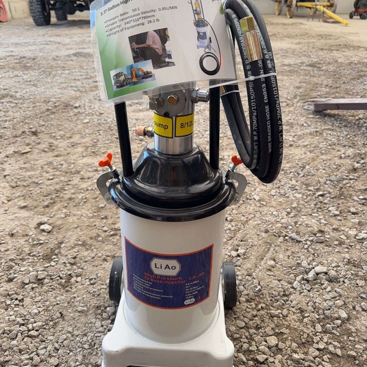 17 Gallon Pneumatic Grease Pump