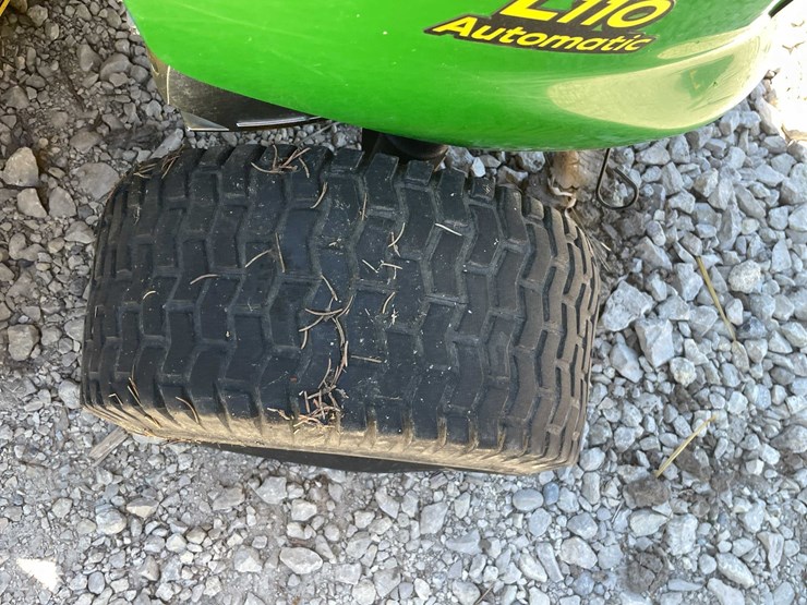 john-deere-l110-image-8
