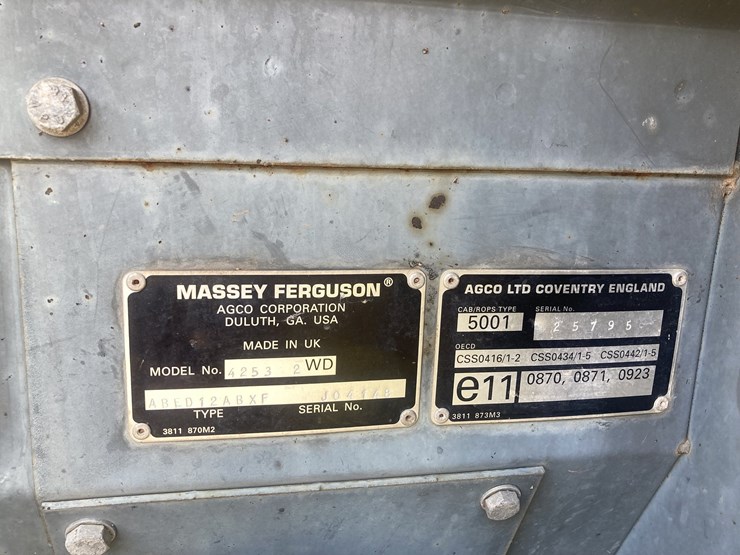 massey-ferguson-4253-image-14