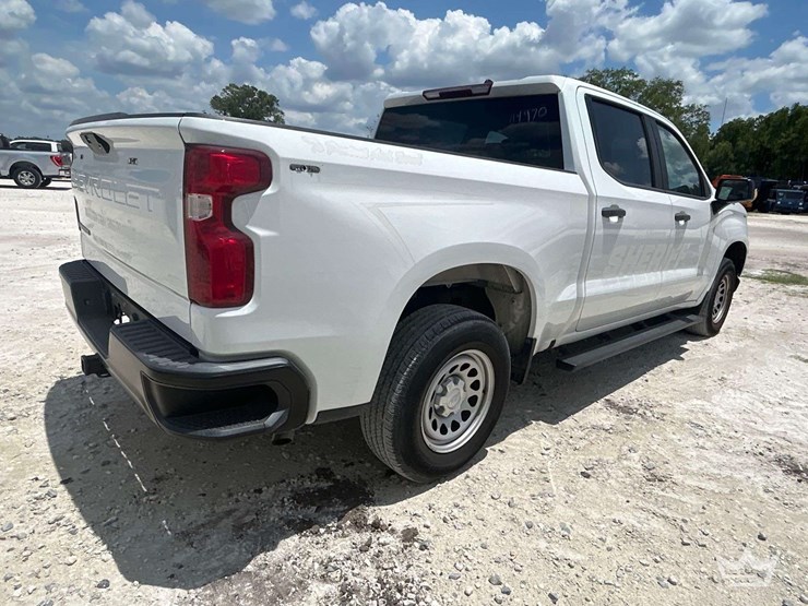 2022-chevrolet-silverado-1500-image-3