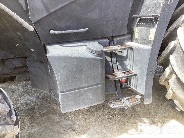 2015-new-holland-fr700-image-19