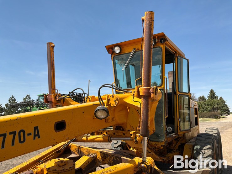 john-deere-770-image-13