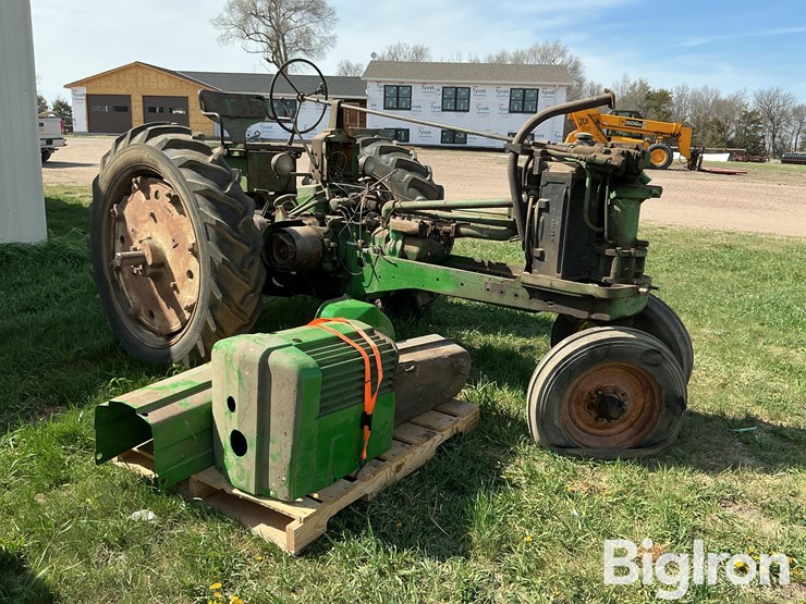 1956-john-deere-50-image-3