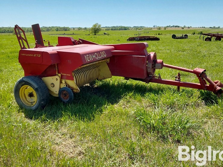 new-holland-273-image-3