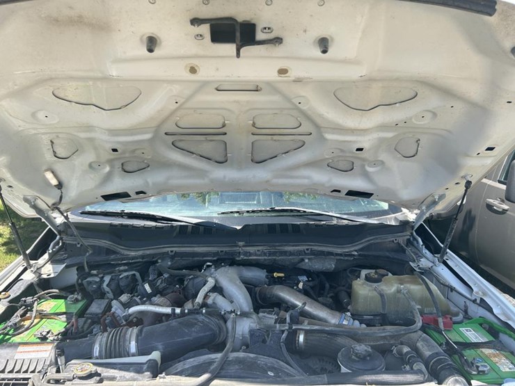 2020-ford-f550-image-16