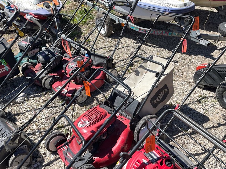 #6990-•-toro-lawn-mower-image-3