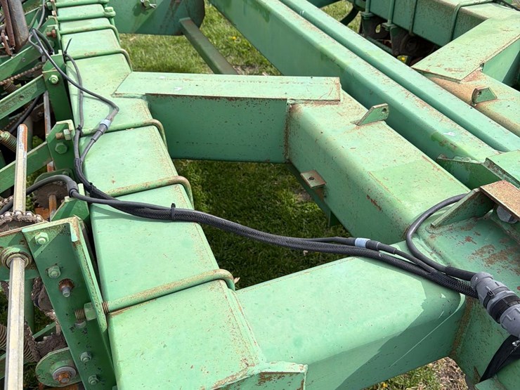 john-deere-7000-image-44