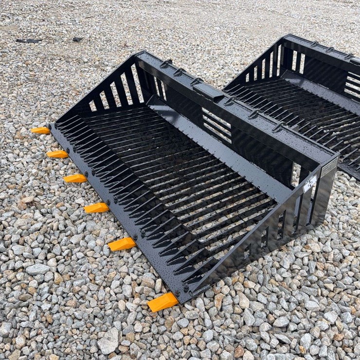 2026 GIYI 66" Skid Steer Rock Bucket