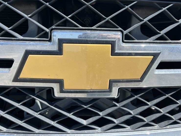 2012-chevrolet-silverado-2500-image-9