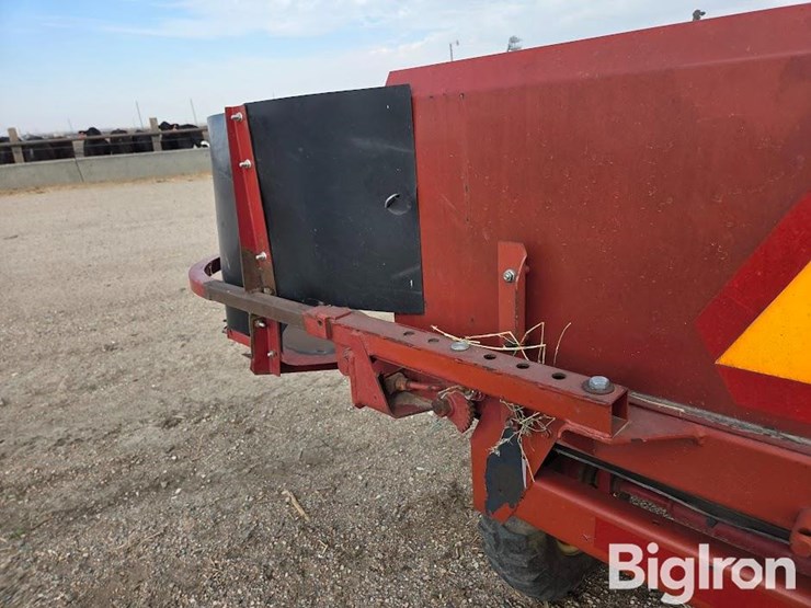new-holland-166-image-18
