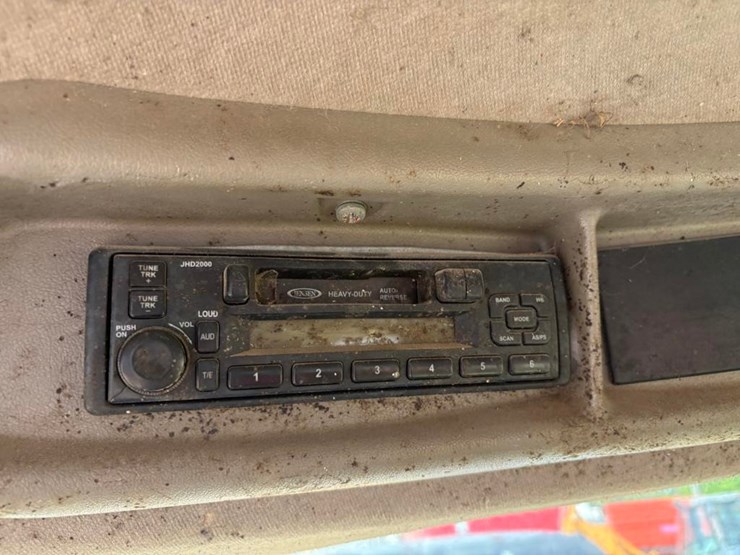 case-mxu125-tractor-image-25