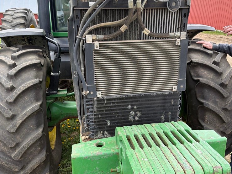 john-deere-8320-image-35