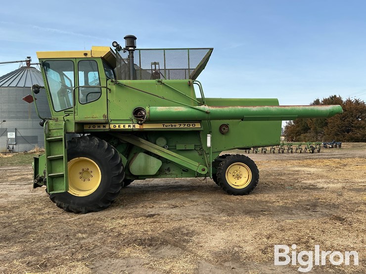 john-deere-7700-image-8