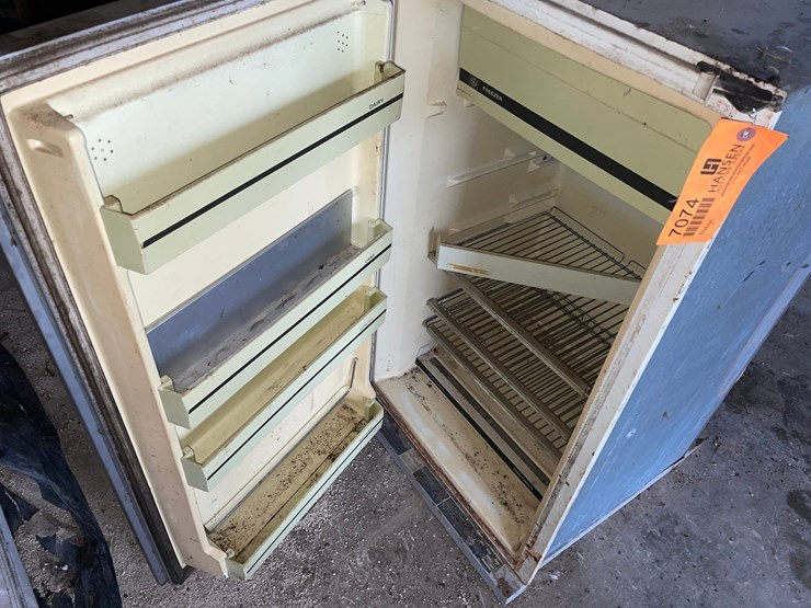 #7074-•-rv-refrigerator/freezer-image-5