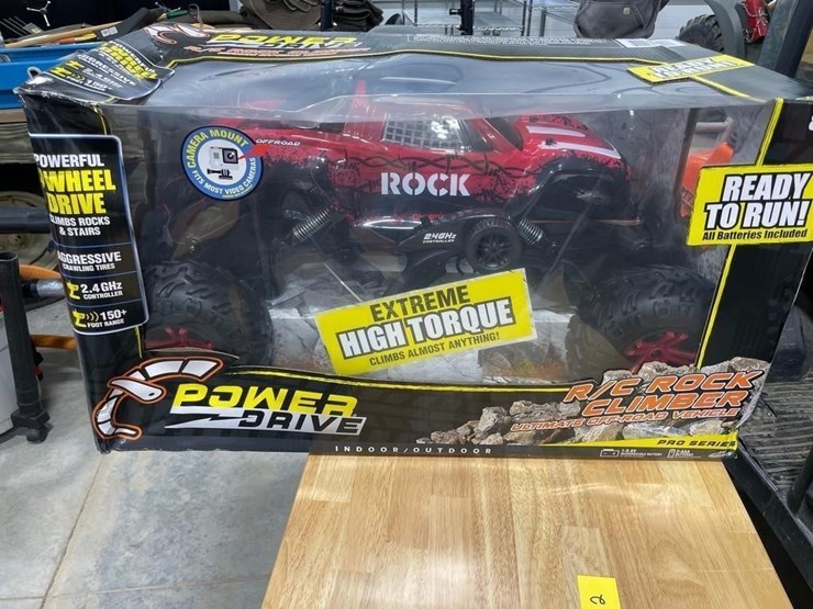 r/c-rock-climber-car-image-1