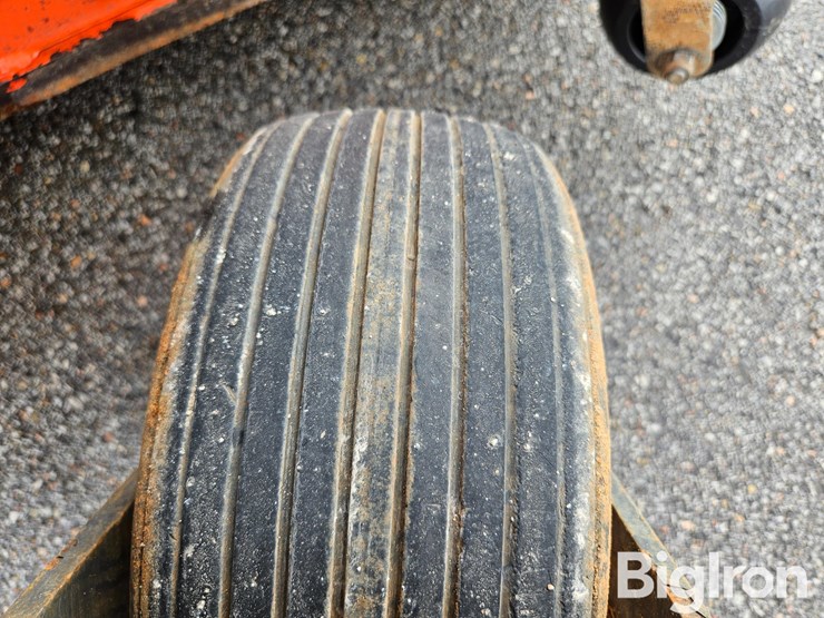 kubota-zd326-image-18