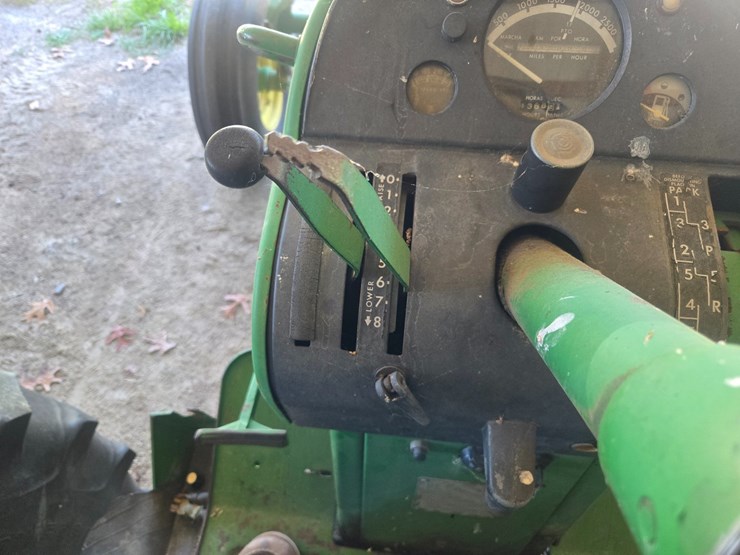 john-deere-4020-image-30