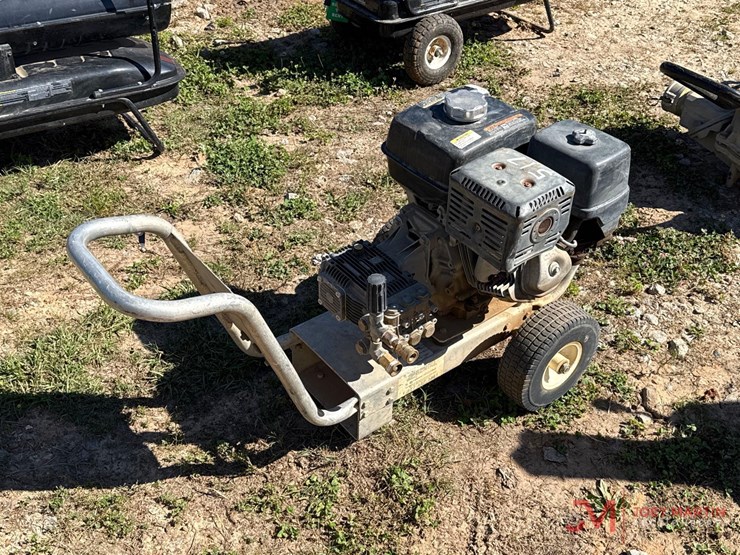 mi-t-m-4,000-psi-pressure-washer-image-2