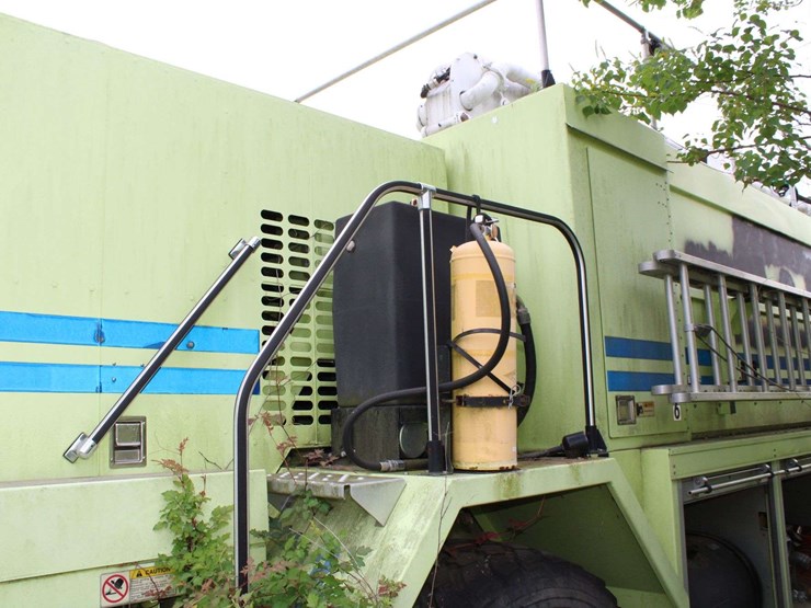 1995-oshkosh-t1500-image-25