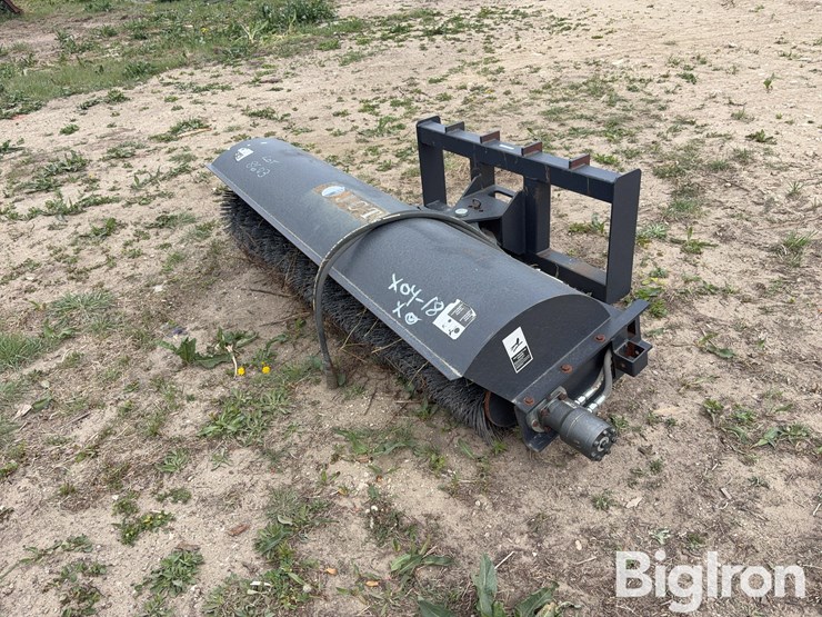 jct-rotary-broom-skid-steer-attachment-image-1
