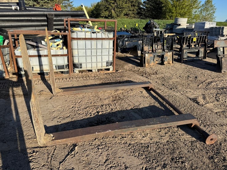 #3923-•-approx-48"-loader-forks-image-6
