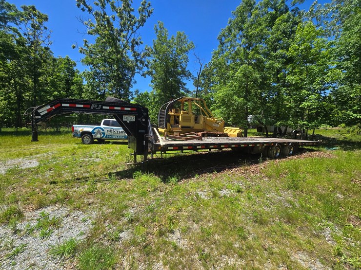 #24321-•-2009-p.j.-35'-flatbed-trailer-image-14