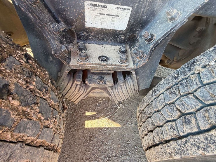 2016-kenworth-t880-image-16
