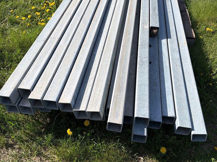 22-10ft-6”-long-fence-poles-image-5