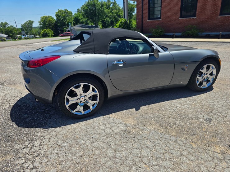 #24025-•-2007-pontiac-solstice-gxp-convertible-image-16
