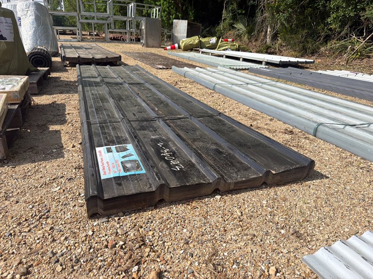 #5175-•-bundle-of-3ft-x-12ft-black-metal-roof-panels-image-1