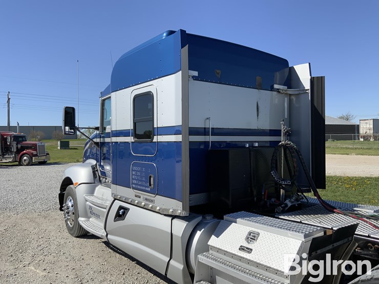 2015-kenworth-t660-image-11