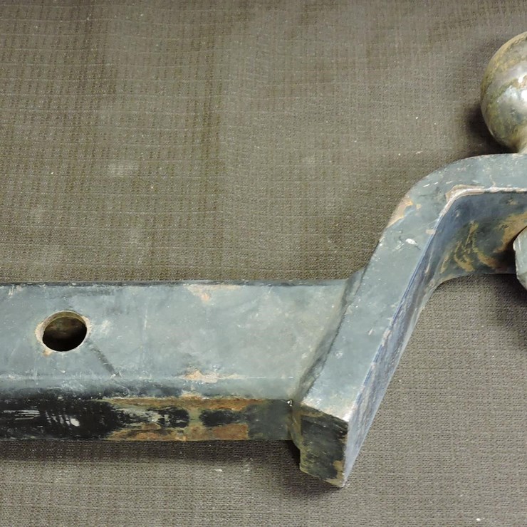RECEIVER HITCH, 2” DROP OR RISE, W/2 ¾” BALL