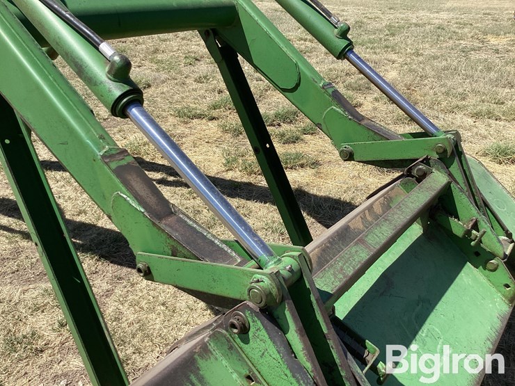 john-deere-260-image-19