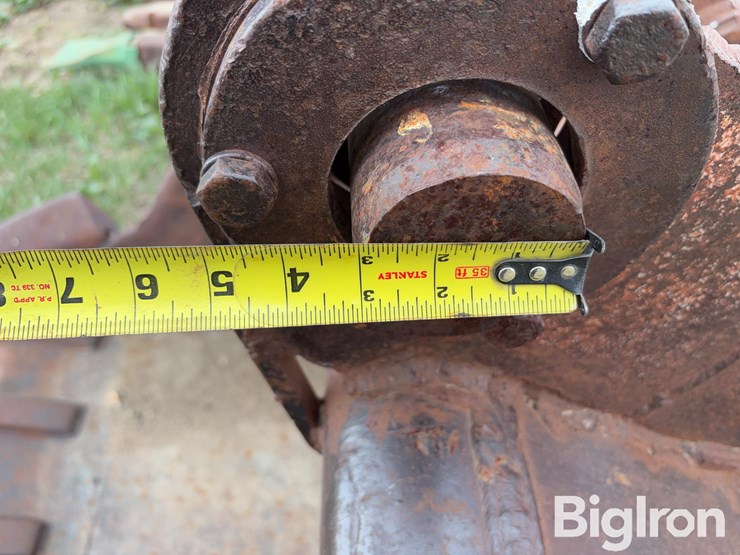 wb-excavator-bucket-image-13