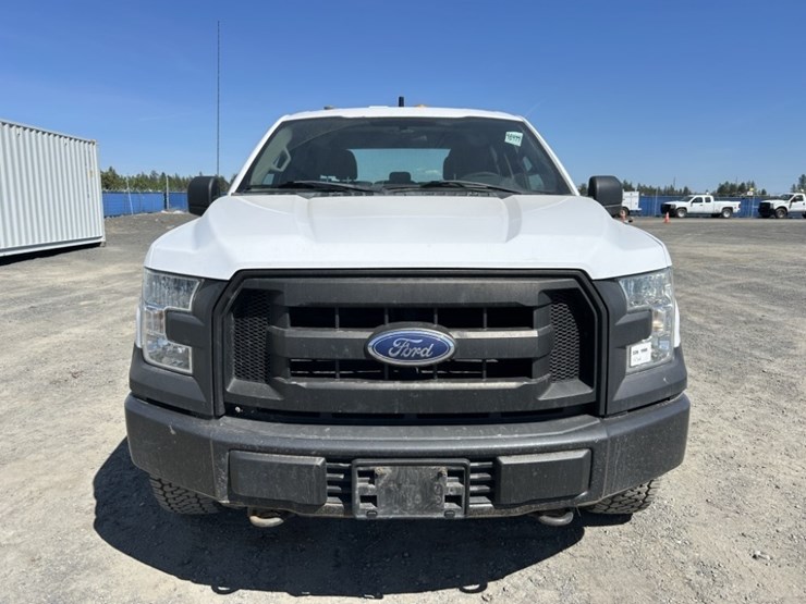 2016-ford-f150-xl-image-8