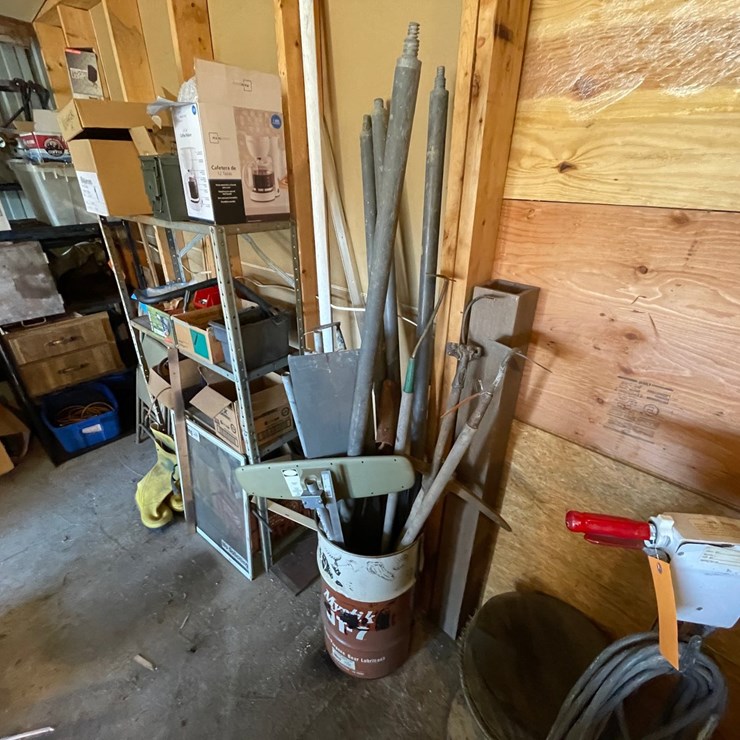 #7013 • Barrel of Misc. Tools