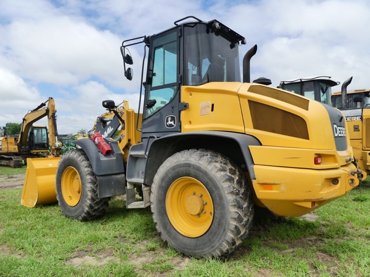deere-344l-image-4