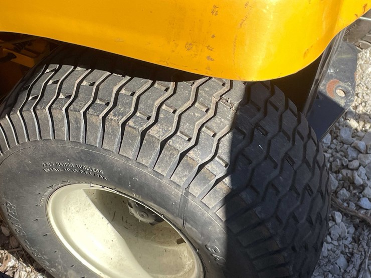 #6960-•-cub-cadet-ltx-riding-lawn-mower-image-10